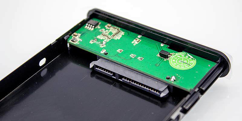 IB-273StU3-B interior conexión SATA