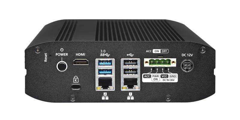 QNAP IS-400 pro Trasera