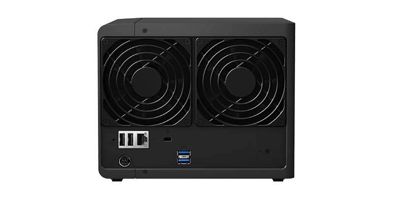 Servidor Synology parte trasera