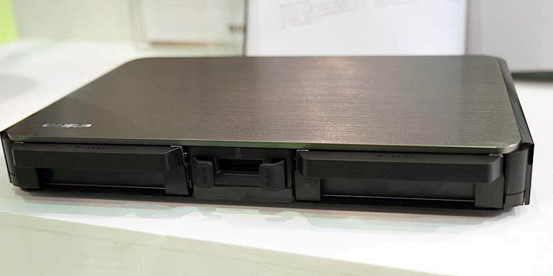 qloudea HS-251 silent NAS 
