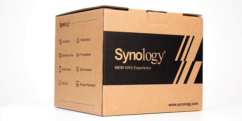 Review Synology DS414j Caja