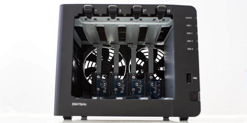 Synology DS415play Sin bandejas