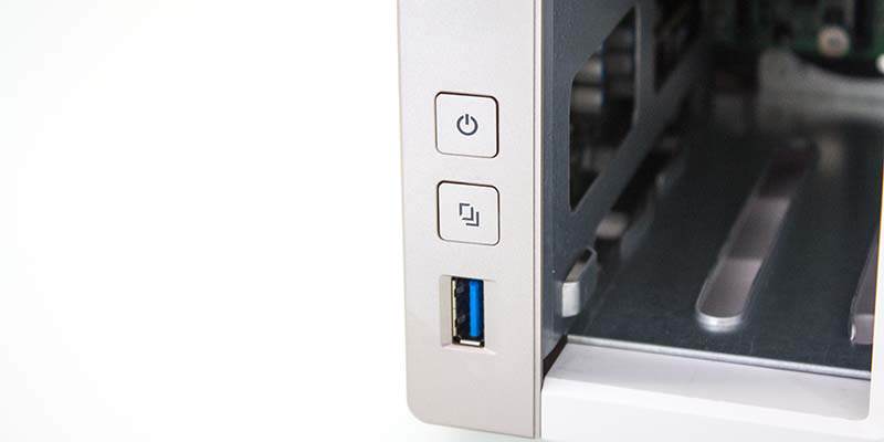 QNAP TS-251_04