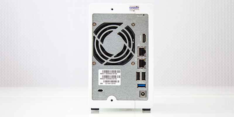 QNAP TS-251 conexiones