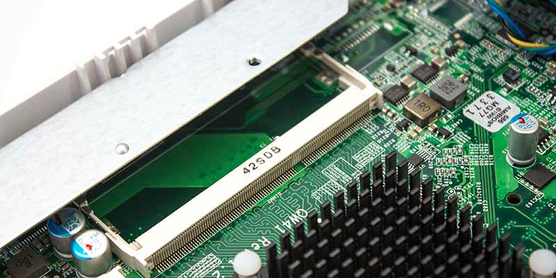 QNAP componentes