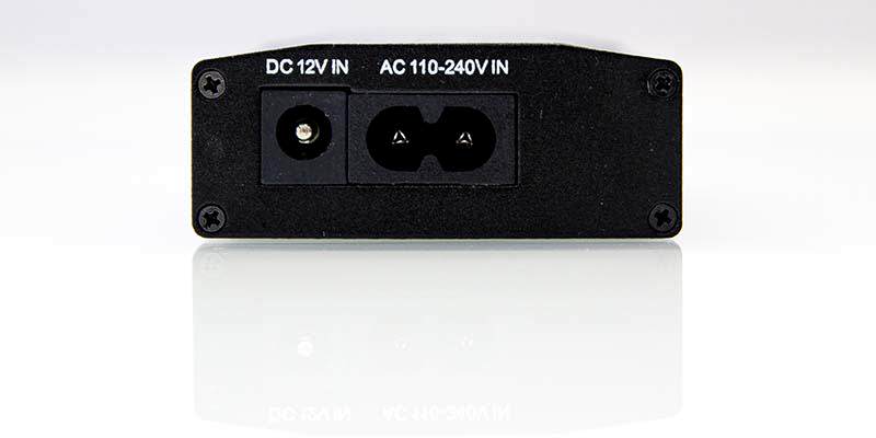 adaptador de corriente universal 03