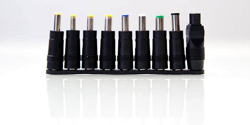 adaptador de corriente universal 07