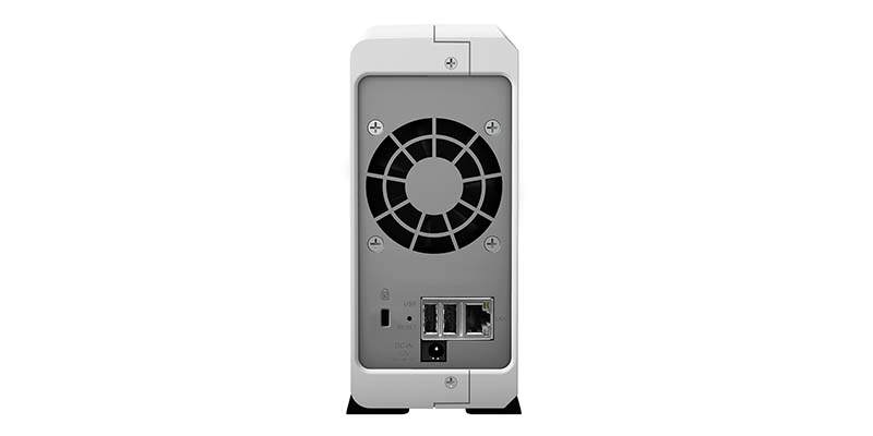 Synology DS115j trasera