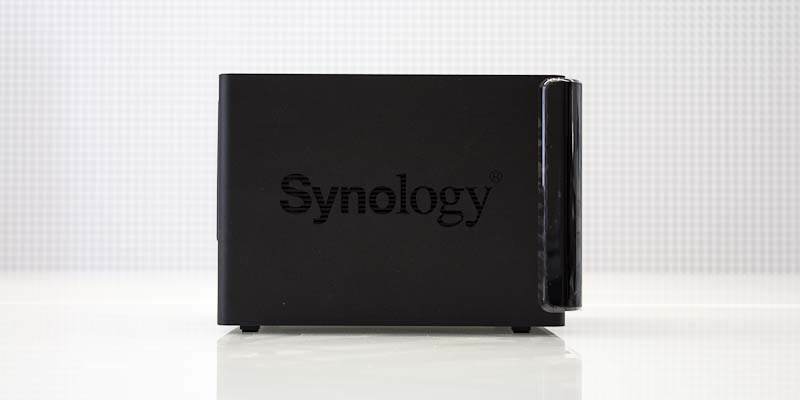 Synology DS415play exterior05