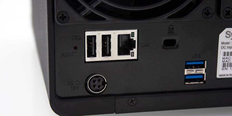 Synology DS415play exterior07
