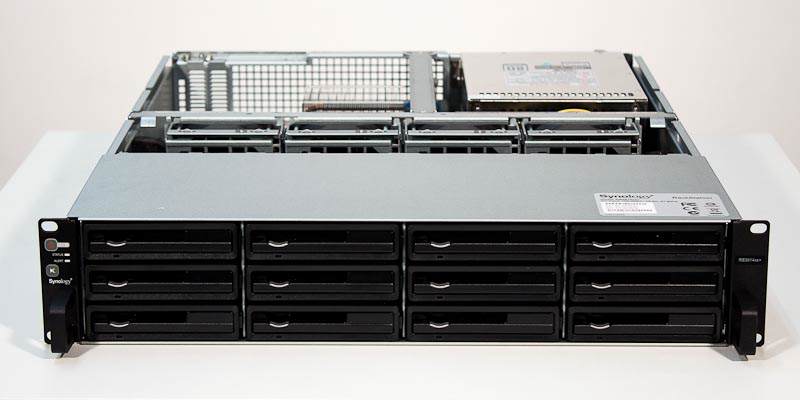 Review Synology RS3614xs+01