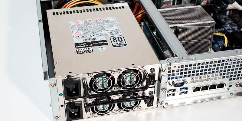 Review Synology RS3614xs+04