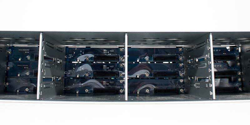 Review Synology RS3614xs+07