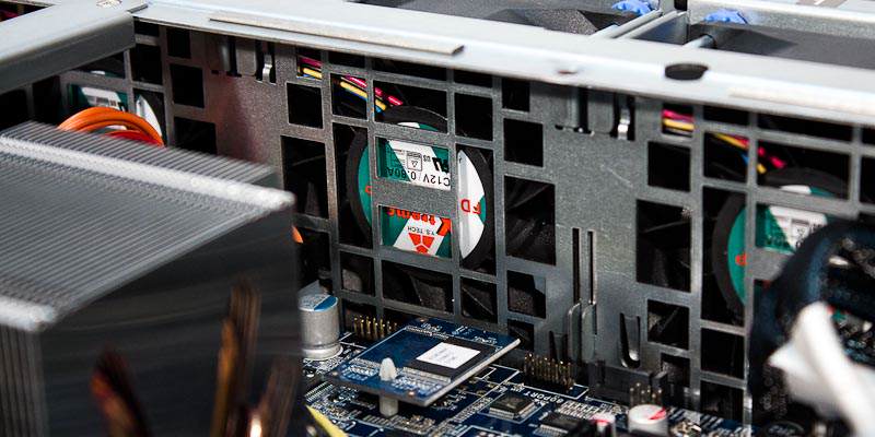 Review Synology RS3614xs+11