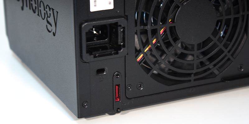 Synology DS1815+_08