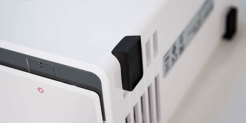 Synology DS215j Patas de goma inferiores