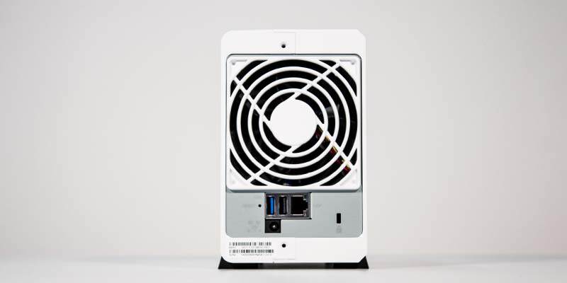 Synology DS215j Parte trasera