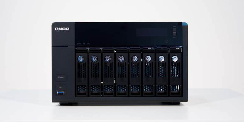 QNAP TS-853 Pro Vista Frontal