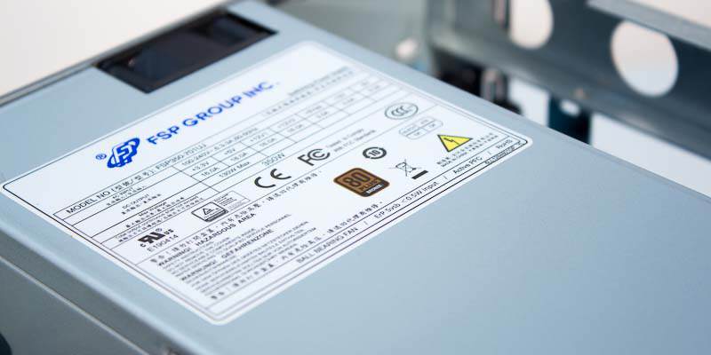 QNAP TS-853 Pro Fuente de alimentación
