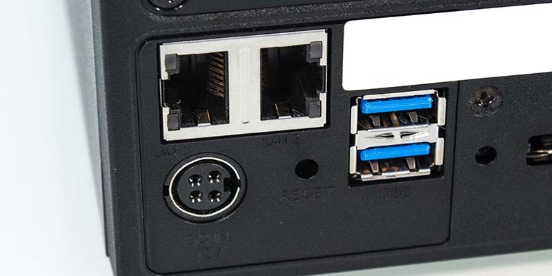 2 conexiones USB 3.0 en NAS