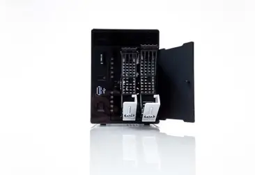 Unboxing Thecus Windows W2000+