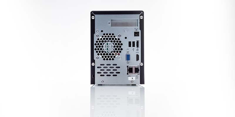 Thecus W2000+ con Windows Storage Server