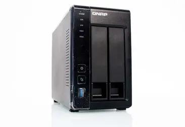 QNAP TS-251+ Unboxing en español