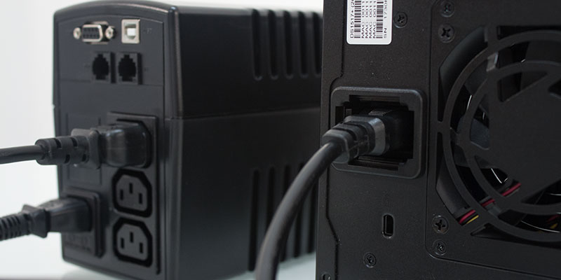 Cómo conectar un SAI a NAS