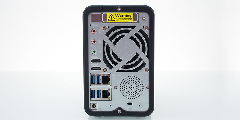 conexiones servidores QNAP  TS-253B