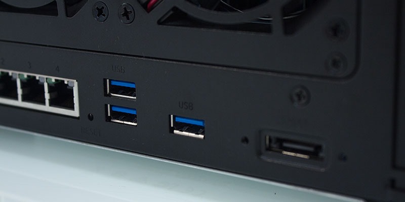 conexión USB NAS