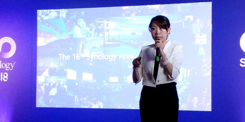 Rossiel Lee presenta Synology Inc. a todos los asistentes