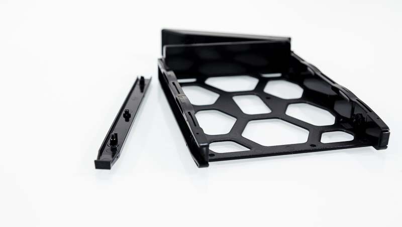 post_800x400_Synology_DS720+020