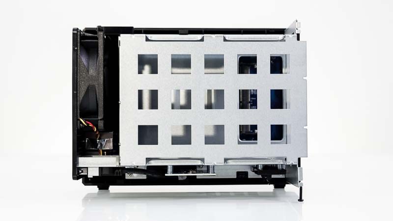 post_800x400_Synology_DS720+024