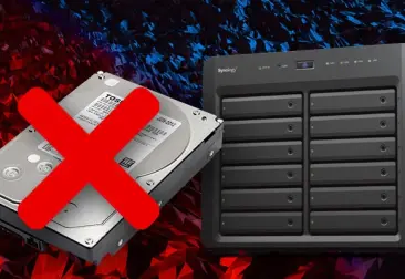 ¿Qué pasa si uso discos duros no compatibles con mi servidor NAS?