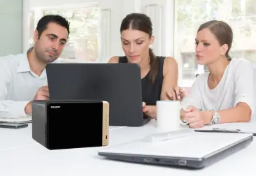 NAS TS-664-8G de QNAP: Perfecto para oficinas modernas y entornos colaborativos