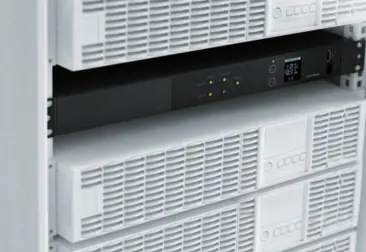 Errores comunes al instalar una PDU Regleta Rack (y cómo evitarlos)